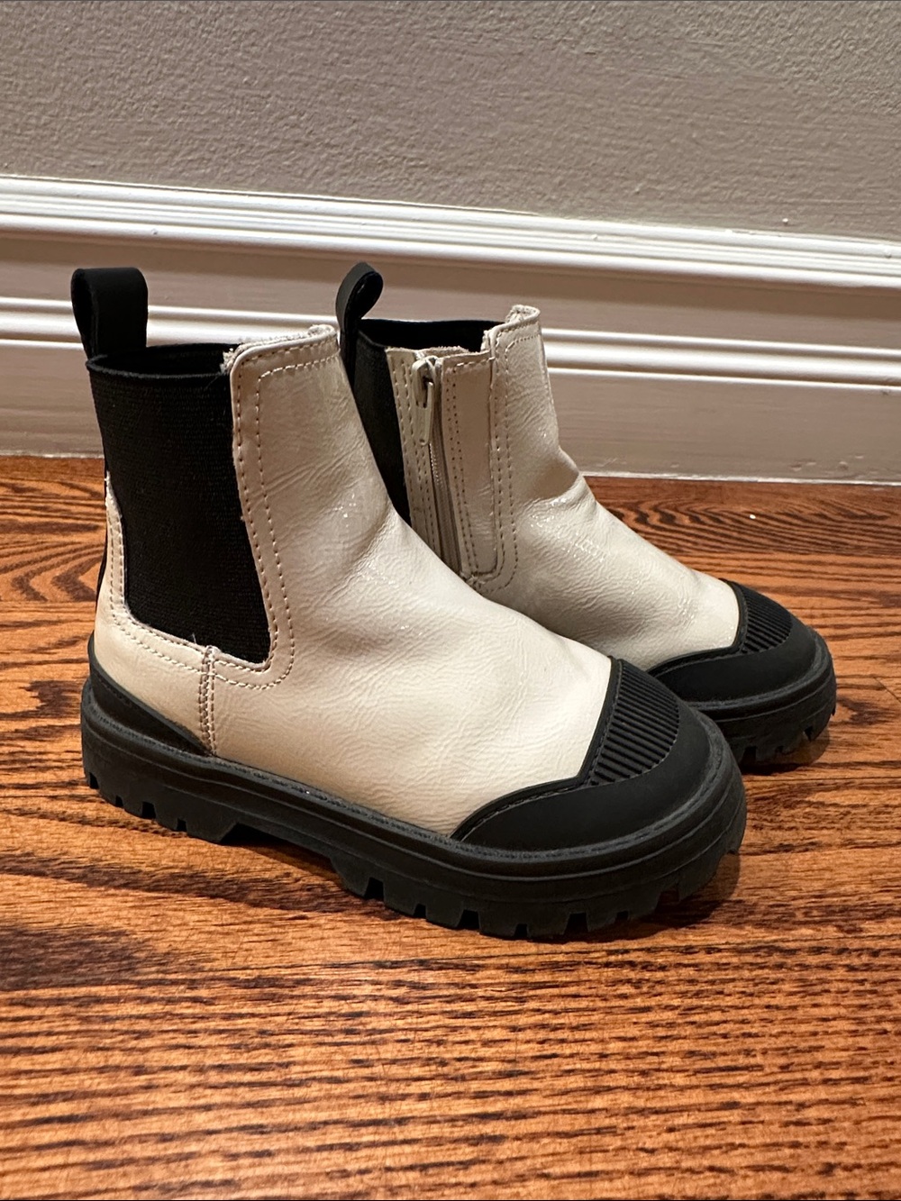 Zara Girls Cream and Black Patent Effect Boots